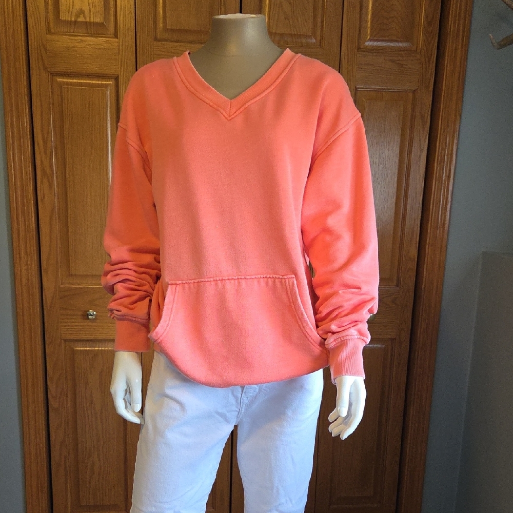 Filly Flair Coral-Peach V-Neck Pullover